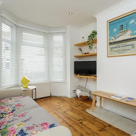 Percy Terrace - Charming 2 Bedroom Town House Portsmouth Exterior photo