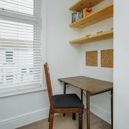 Percy Terrace - Charming 2 Bedroom Town House Portsmouth Exterior photo